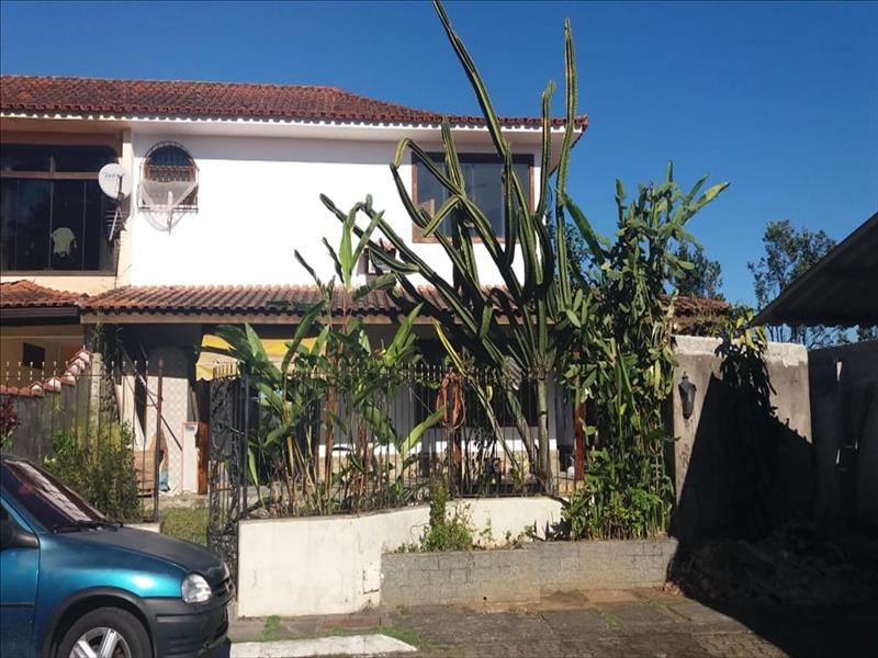 Casa para Venda ou Alugar no Jardim Brasília em Resende