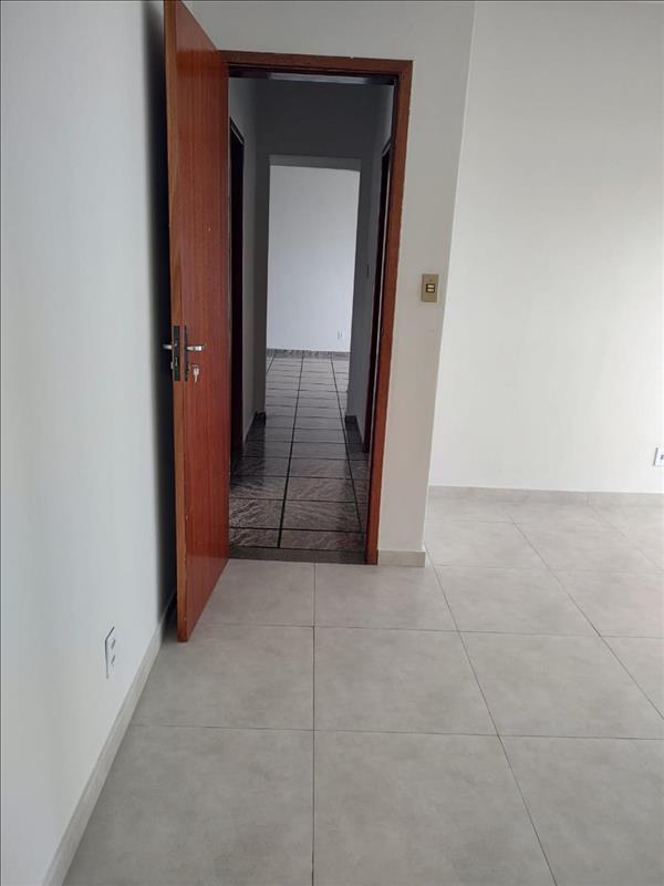 Apartamento para Alugar no Vila Julieta em Resende