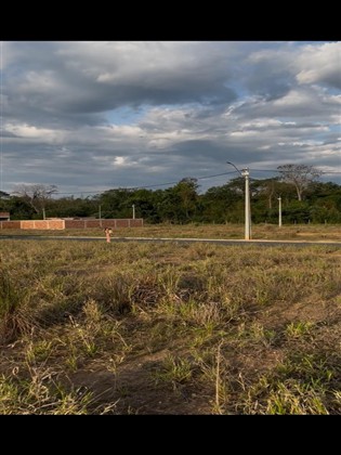 Terreno à Venda