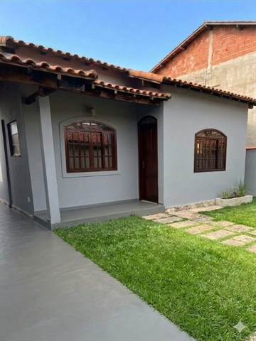Casa à Venda